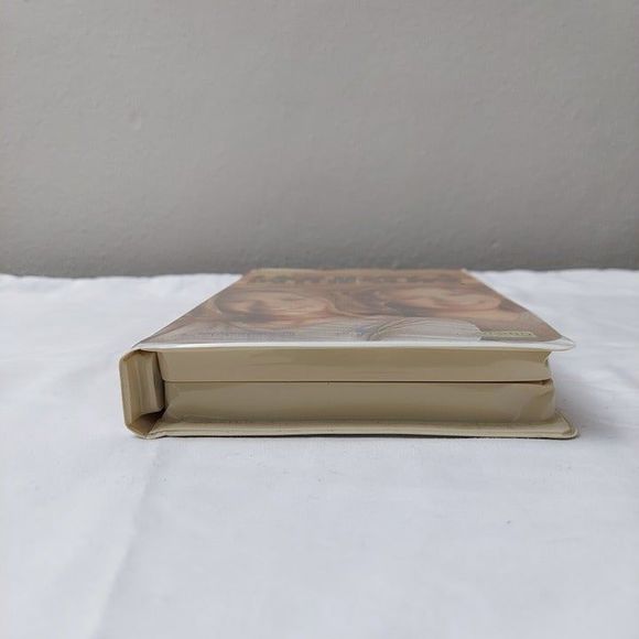 Mary-Kate Ashley Olsen - Holiday in the Sun VHS 2001 Clamshell Packaging - Picture 6 of 7